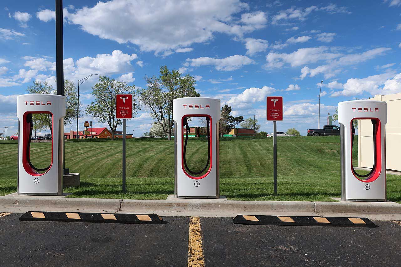 Tesla Launches Largest EV Charging Station in Goulburn, NSW