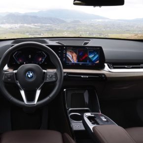 BMW_iX1_2022-25 