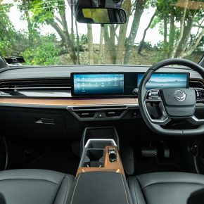 KGM-Torres-EVX-wide-interior 