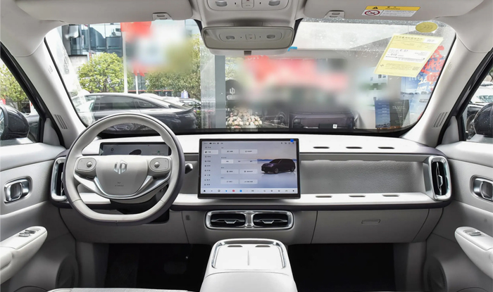 Leapmotor_B10-EV-Interior