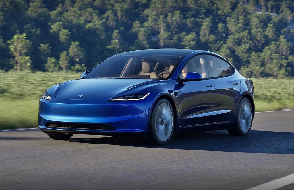 Tesla-Model-3-2026-exterior