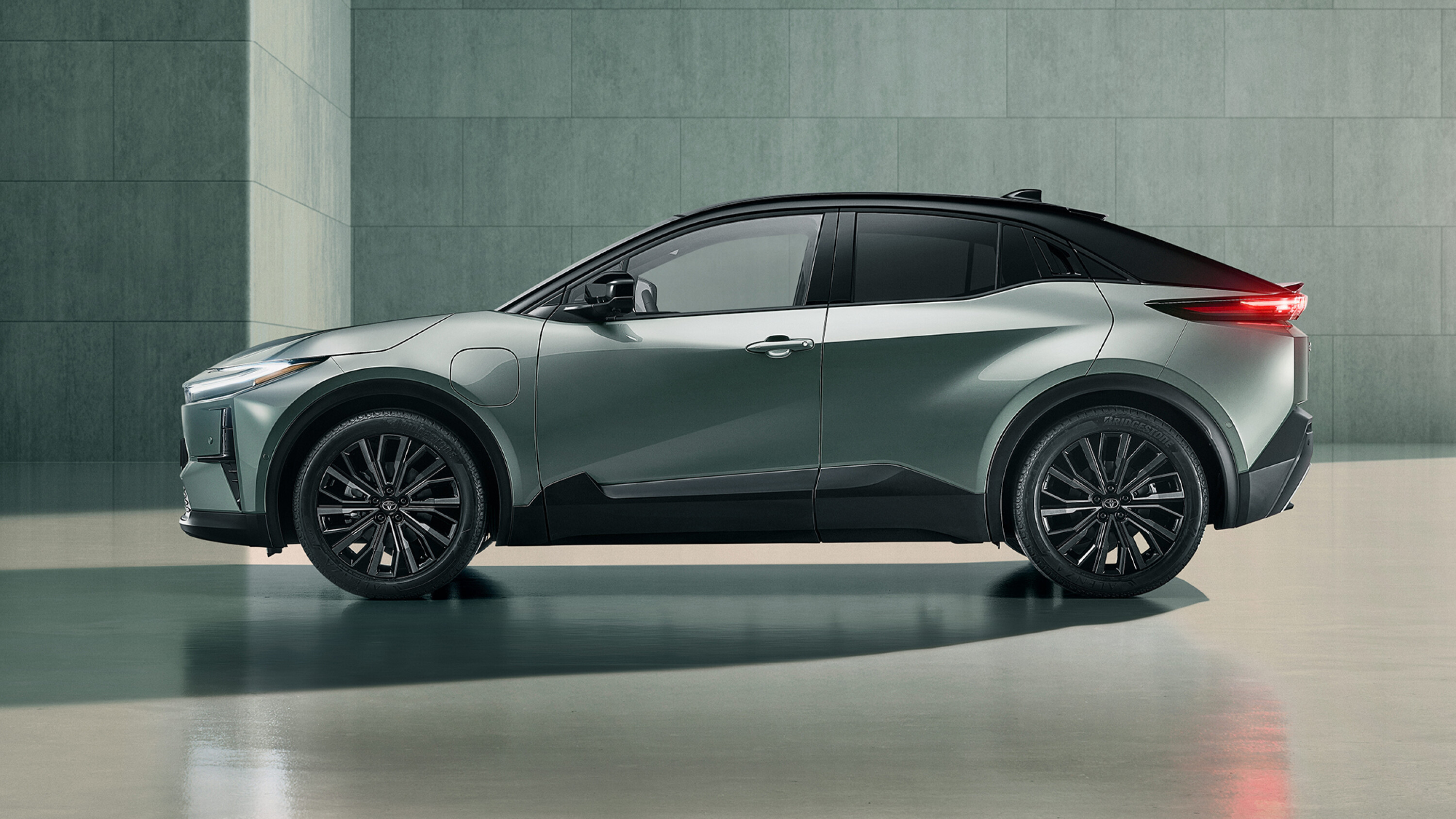 toyota-c-hr-Bev-ev evolution-ev