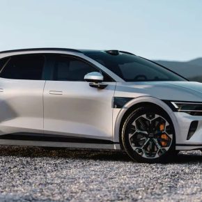 zeekr-007-gt-wagon-ev 