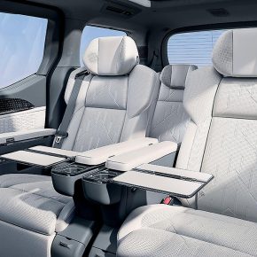 zeekr-009-8-middle-seat 