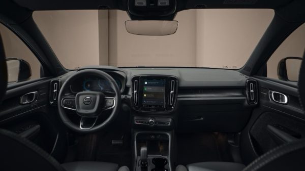 Volvo EX40