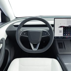 2026-tesla-model-3-interior 