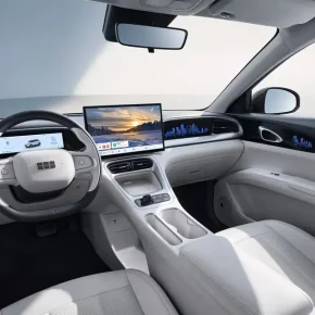 geely-ex2-interior 