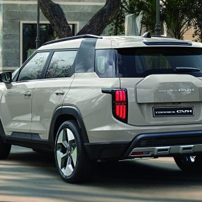 kgm_torres_evx_rear 